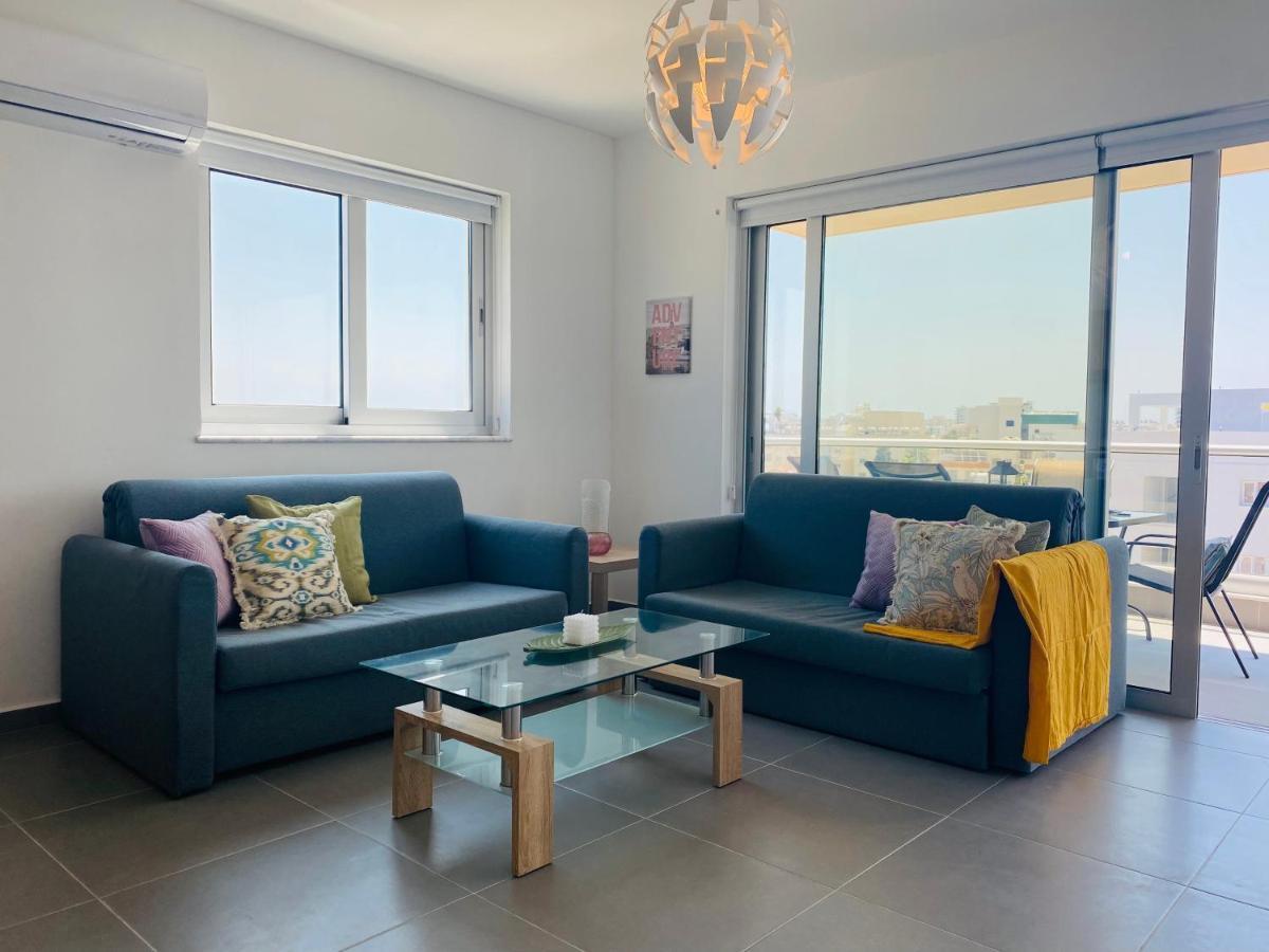 Silver Line 1-Bedroom Apartment In Ларнака Экстерьер фото