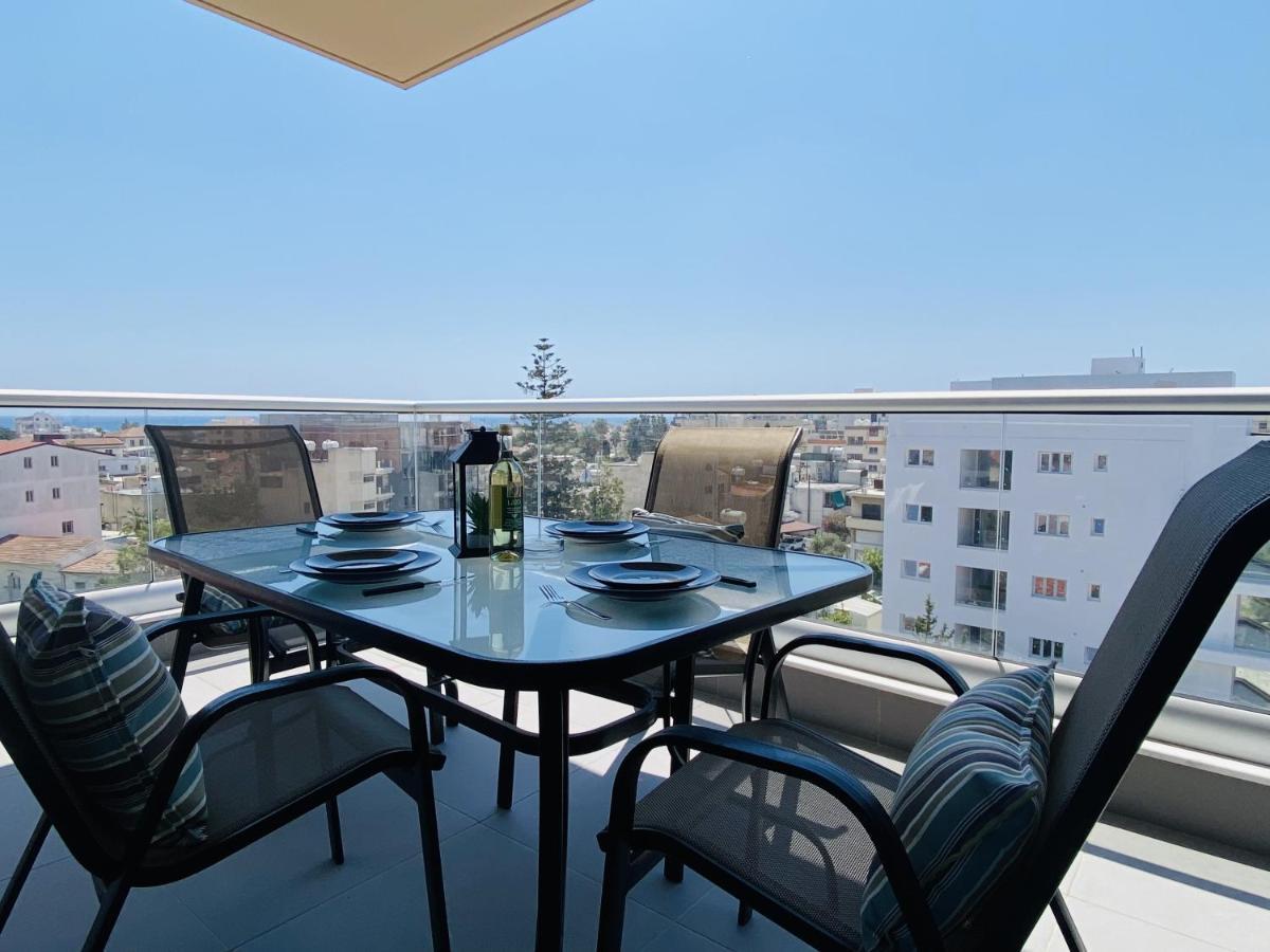 Silver Line 1-Bedroom Apartment In Ларнака Экстерьер фото
